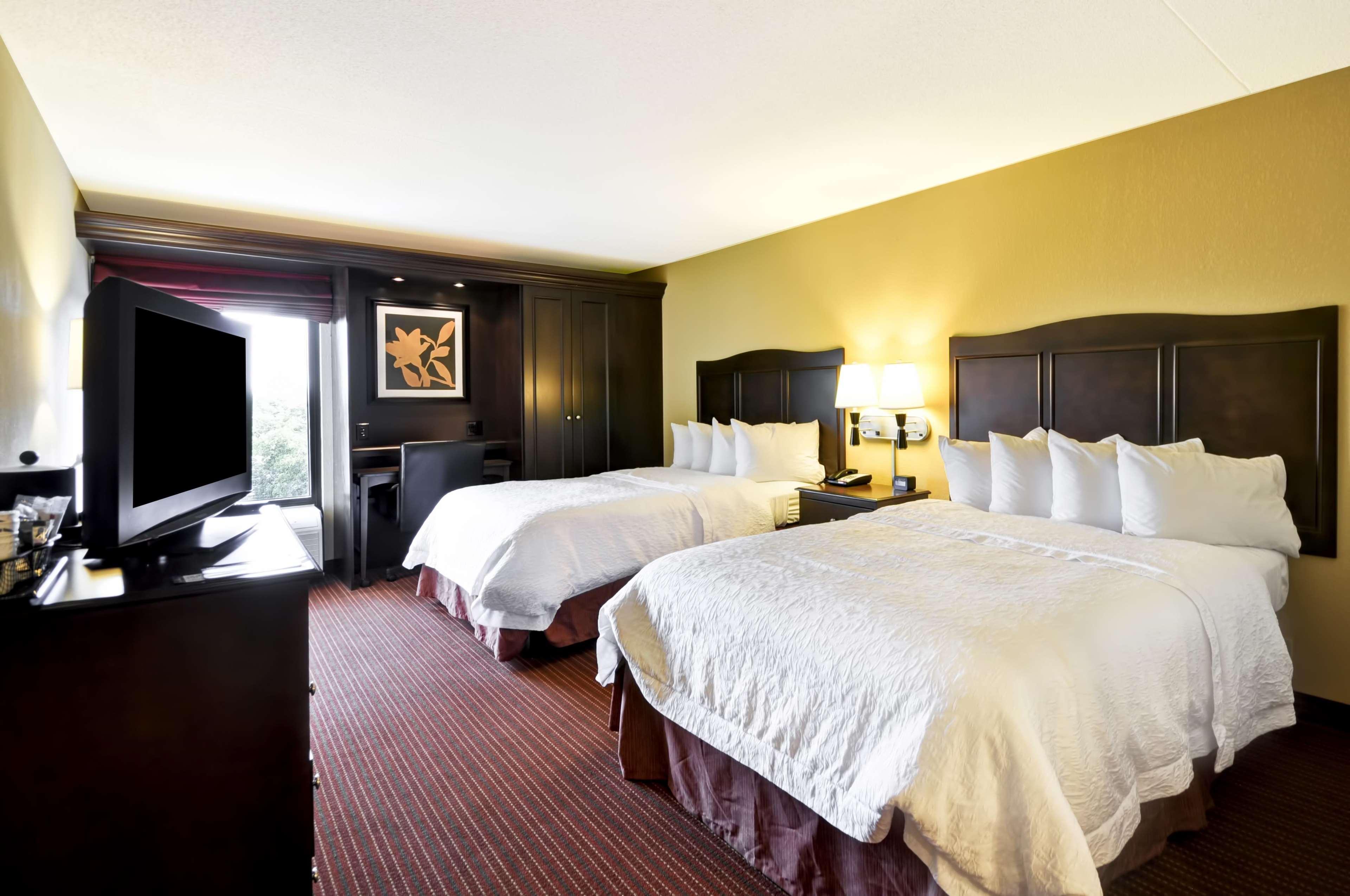 Hampton Inn Overland Park Exteriör bild
