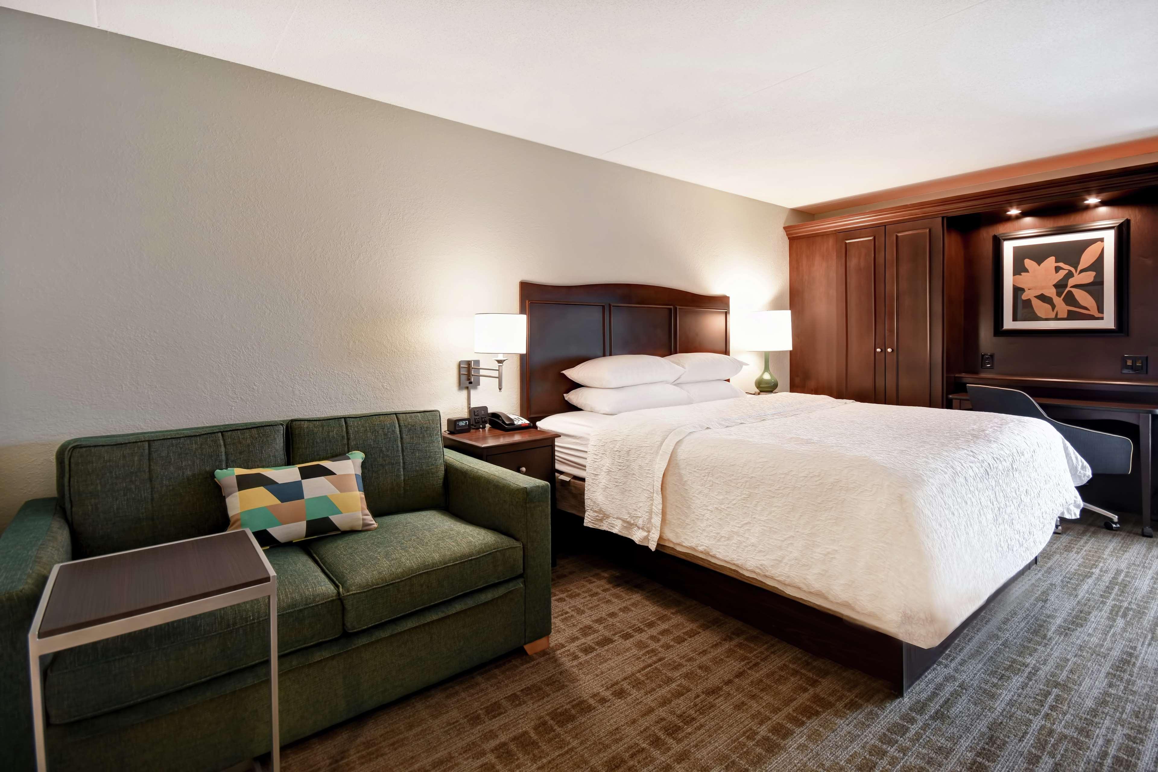 Hampton Inn Overland Park Exteriör bild