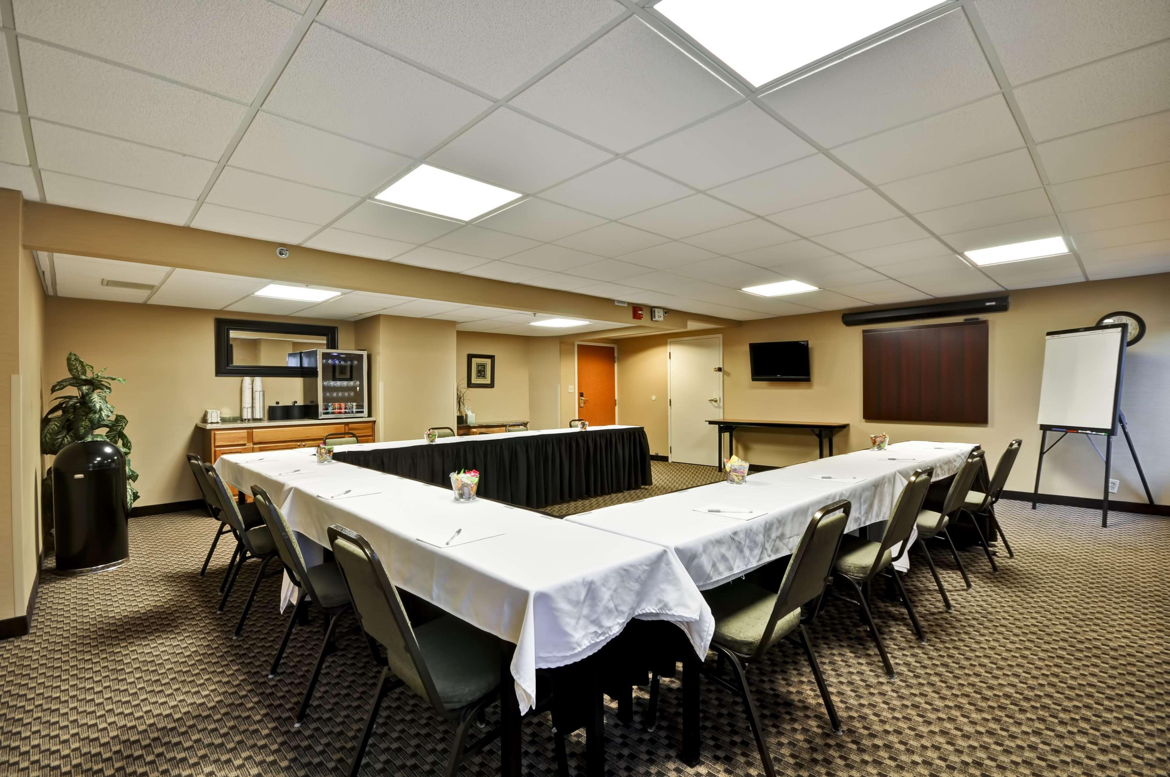 Hampton Inn Overland Park Exteriör bild