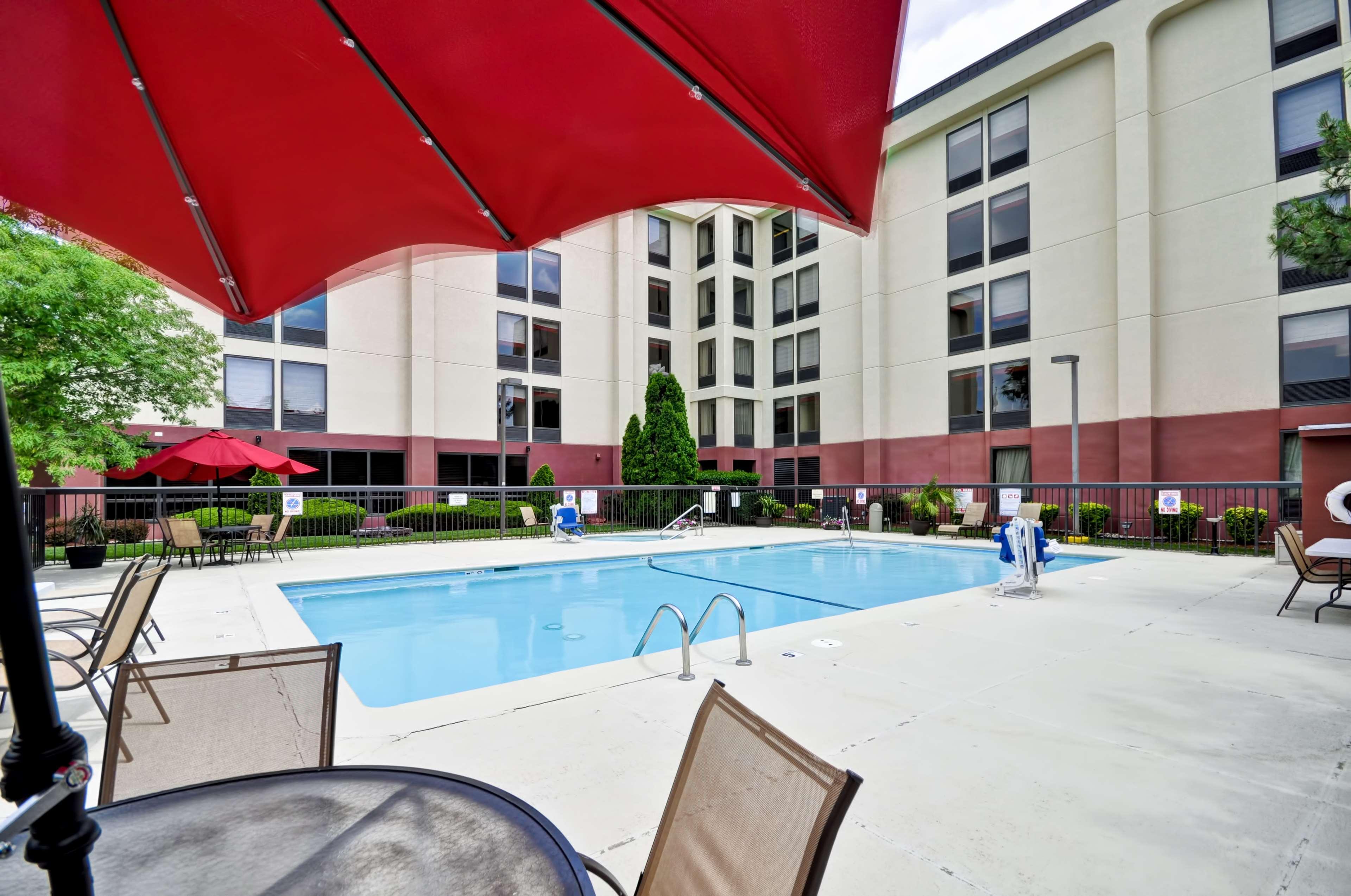 Hampton Inn Overland Park Exteriör bild