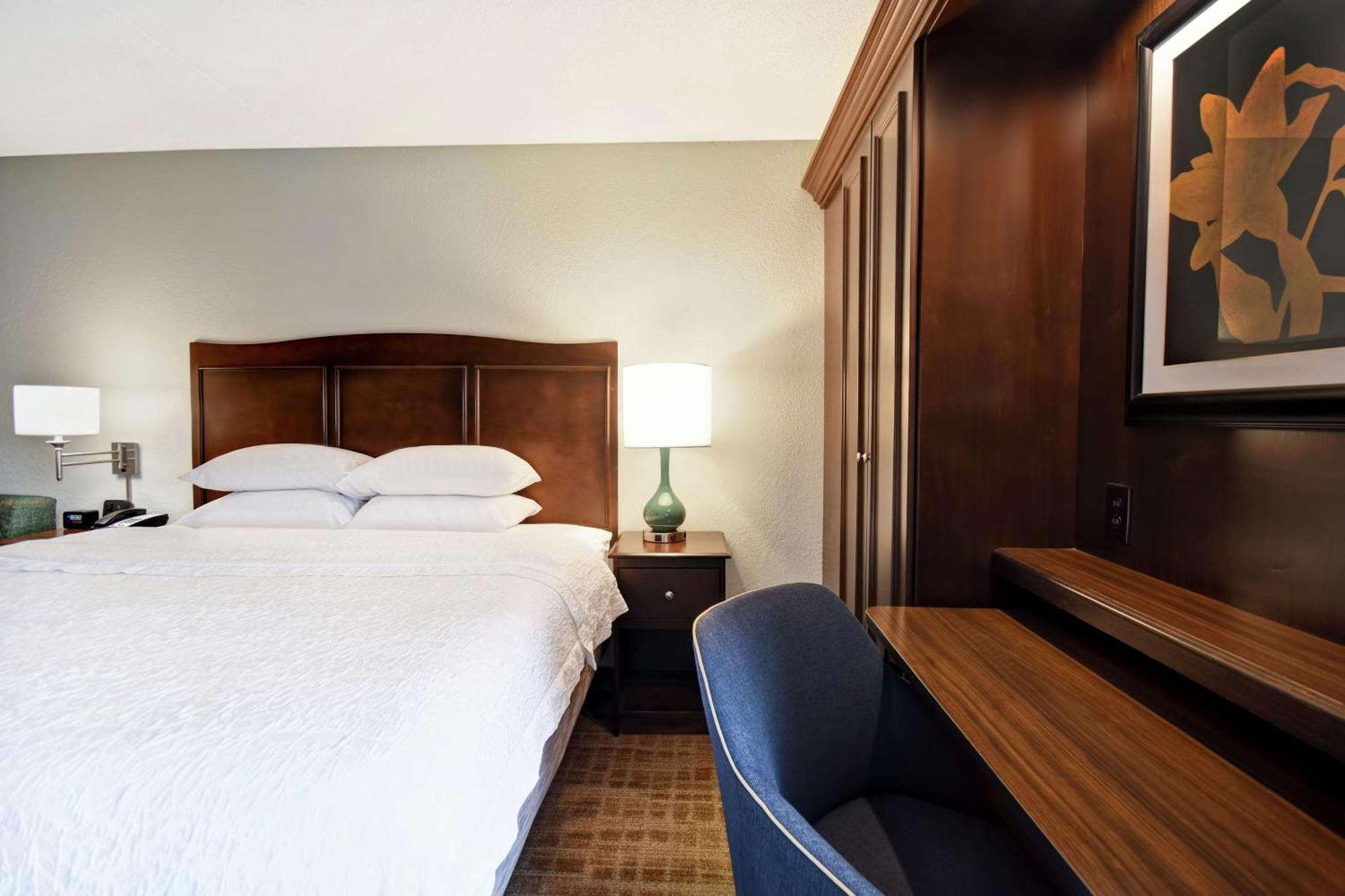 Hampton Inn Overland Park Exteriör bild