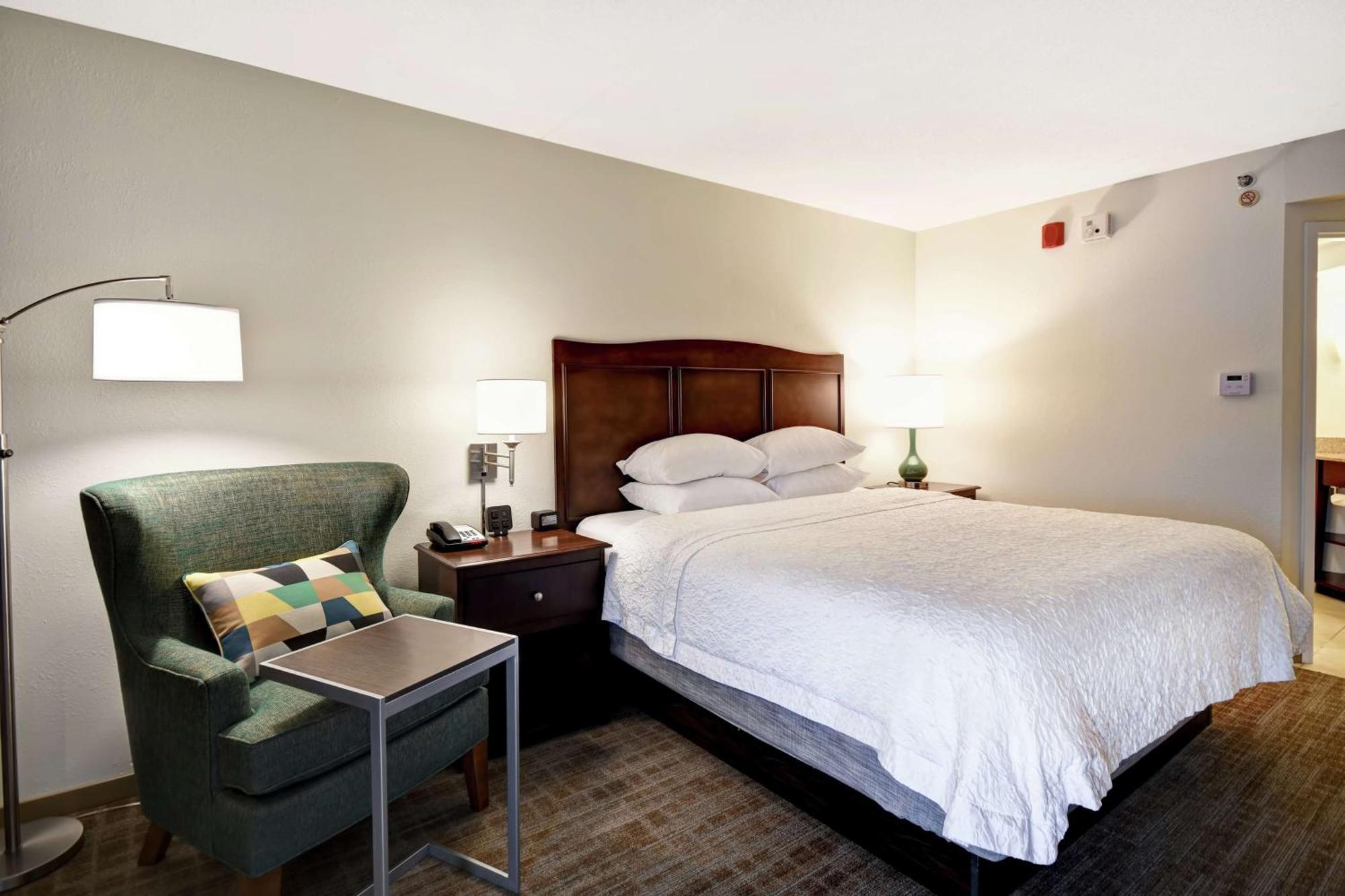 Hampton Inn Overland Park Exteriör bild